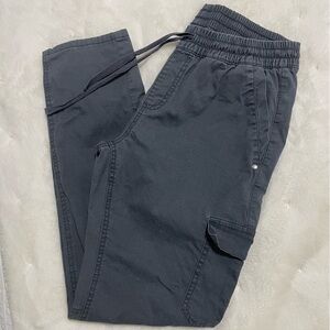 PRANA- organic cotton grey cargo pants